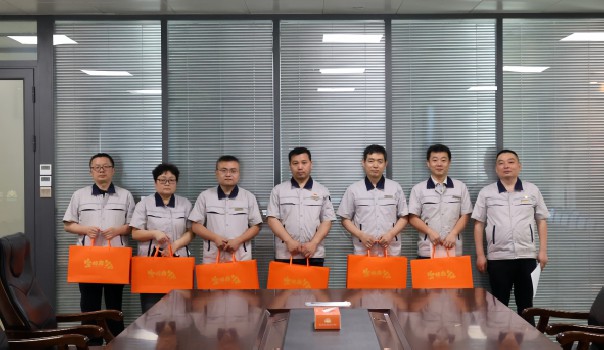 暖心助考 为梦护航——城投设计公司工会举办职工子女中、高考座谈会